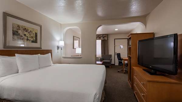  - Best Western Hotel & Suites Socorro - I-25, Exit 150