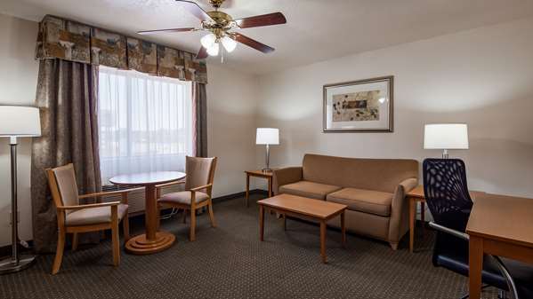  - Best Western Hotel & Suites Socorro - I-25, Exit 150