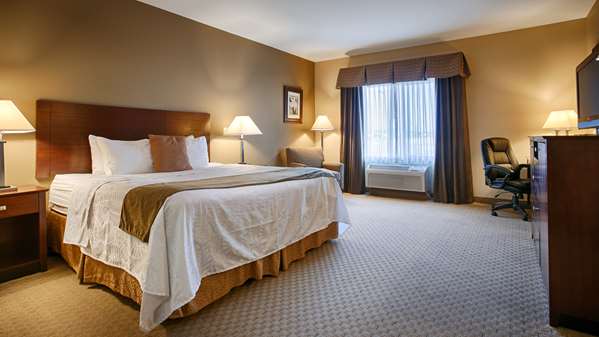  - Best Western Plus Montezuma Inn & Suites Las Vegas - I-25, Exit 347