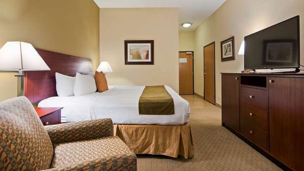  - Best Western Plus Montezuma Inn & Suites Las Vegas - I-25, Exit 347