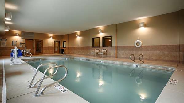 Pool - Best Western Plus Montezuma Inn & Suites Las Vegas - I-25, Exit 347