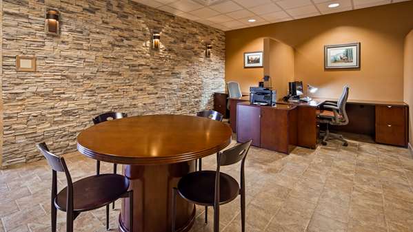 Conference Area - Best Western Plus Raton Inn - I-25, Exit 451