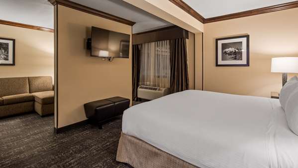  - Best Western Plus Raton Inn - I-25, Exit 451