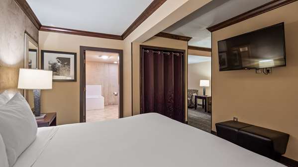 - Best Western Plus Raton Inn - I-25, Exit 451