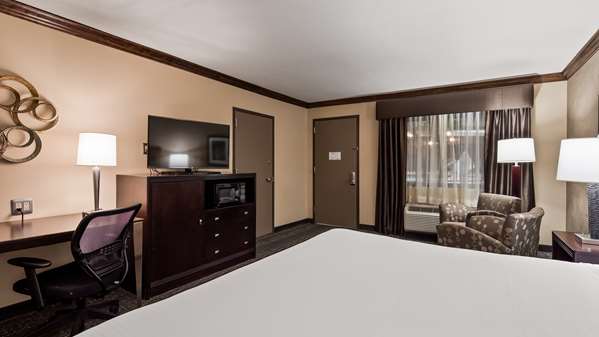 - Best Western Plus Raton Inn - I-25, Exit 451