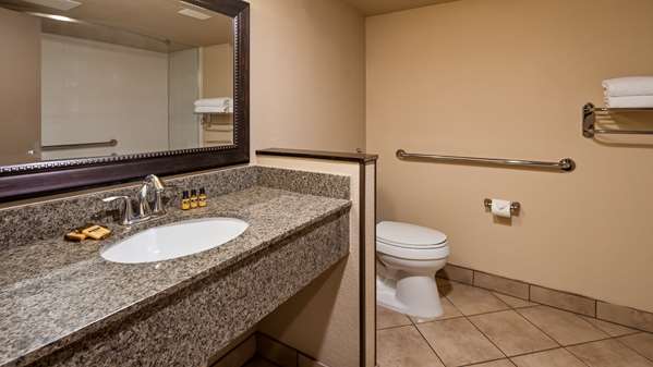  - Best Western Plus Raton Inn - I-25, Exit 451
