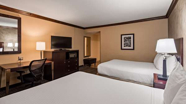  - Best Western Plus Raton Inn - I-25, Exit 451