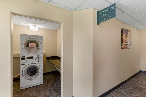 Amenities - Best Western Plus Four Corners Hotel Farmington