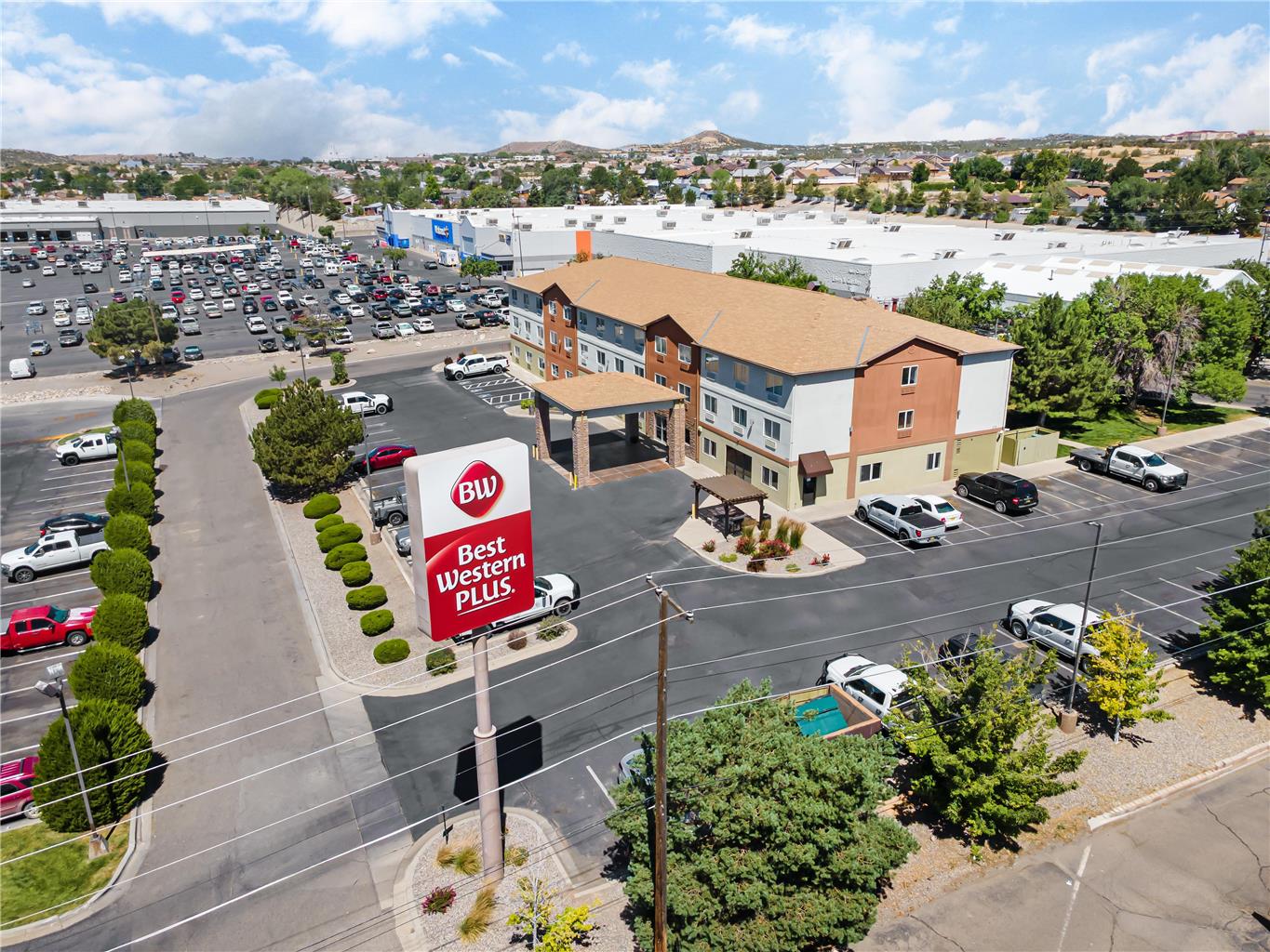 Best Western Plus The Four Corners Inn