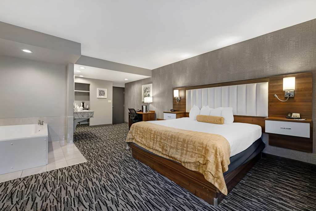 Best Western On The Avenue-guestroom-Guest Room,On-Site.jpg