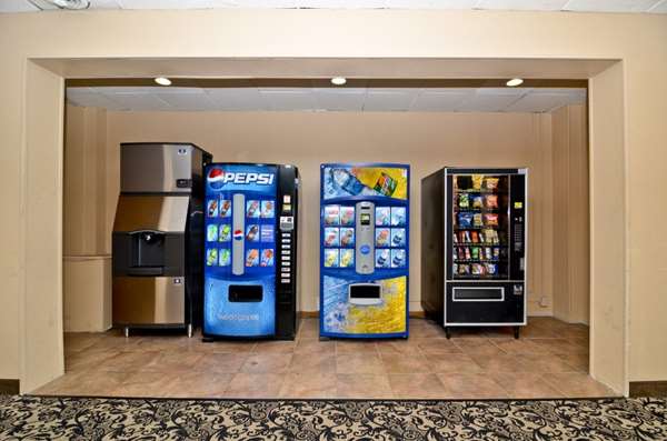  - Best Western Summit Inn Niagara Falls