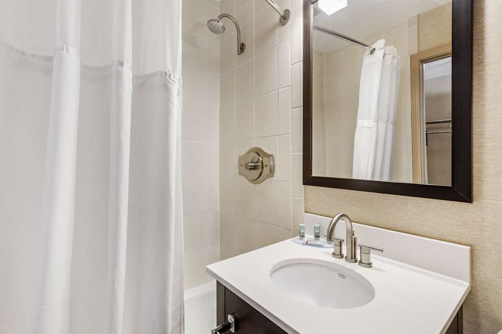 Best Western Watertown Fort Drum-guestroom-Guest Room,Bathroom,On-Site.jpg