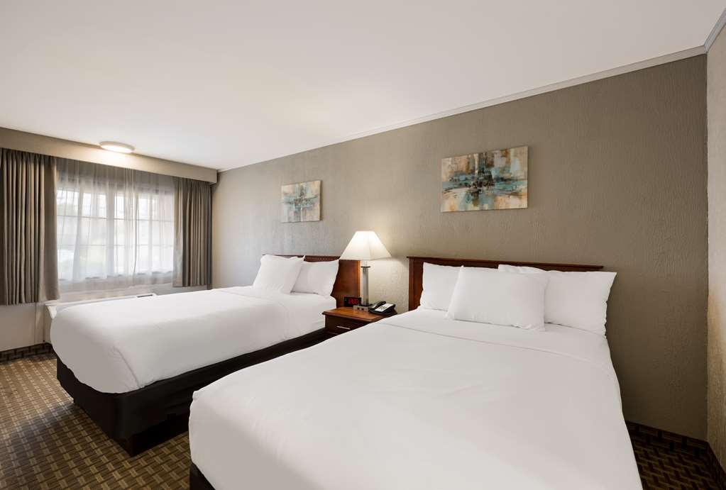 SureStay Plus by Best Western Woodbury Inn-guestroom-Guest Room,On-Site.jpg