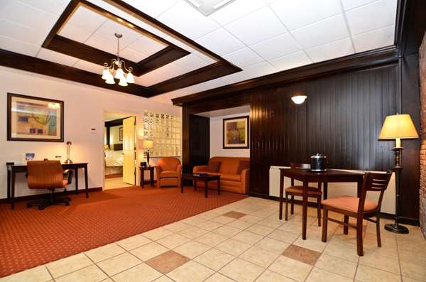 Suite - Best Western Plus Plattsburgh Hotel