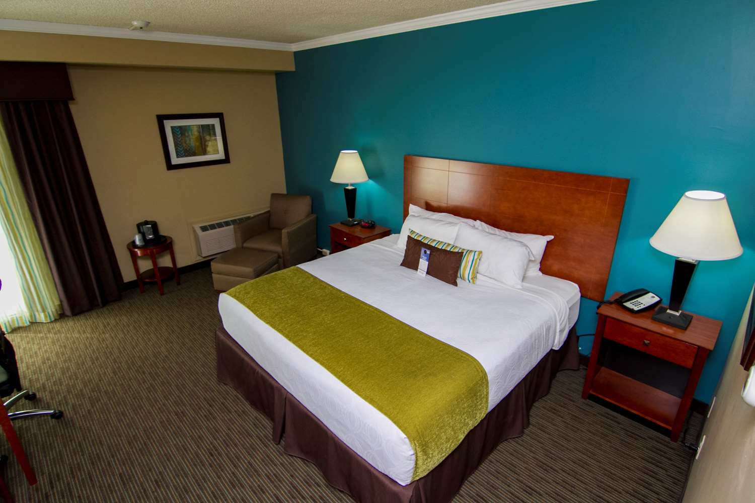 Best Western Plus Plattsburgh Hotel, NY See Discounts