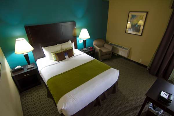 Suite - Best Western Plus Plattsburgh Hotel