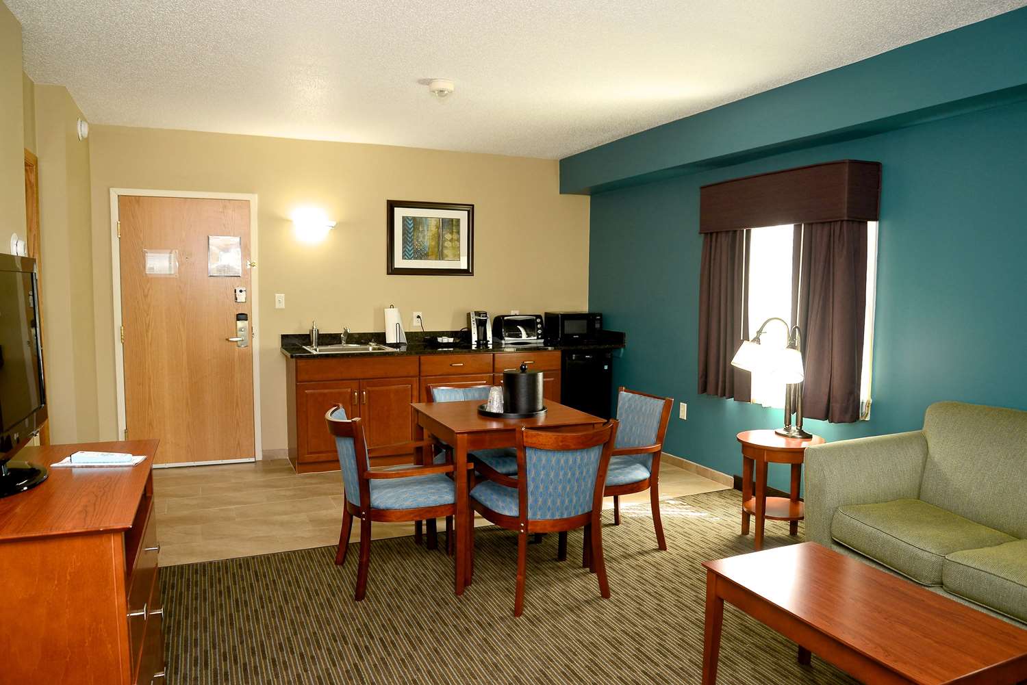 Best Western Plus Plattsburgh Hotel, NY See Discounts