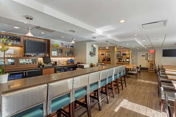 Bar - Best Western Gregory Hotel Fort Hamilton Brooklyn