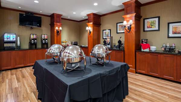 Amenities - Best Western Mill River Manor Hotel Rockville Centre