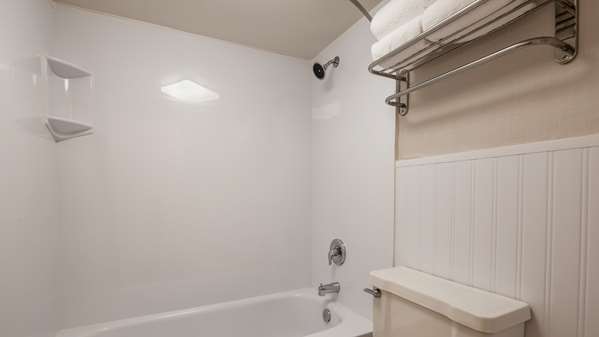  - Best Western Mill River Manor Hotel Rockville Centre