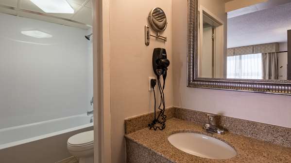  - Best Western Mill River Manor Hotel Rockville Centre