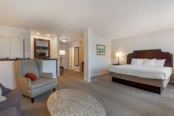  - Best Western Plus Vineyard Inn & Suites Penn Yan