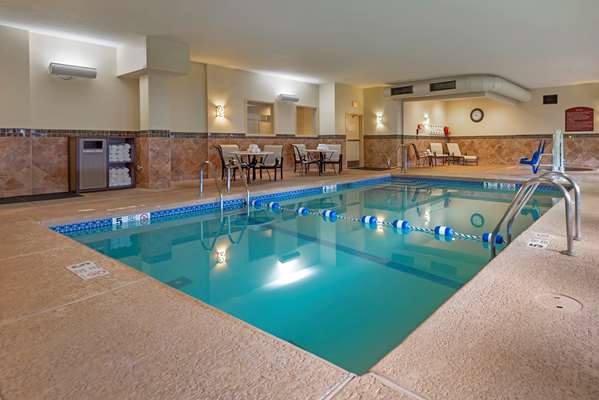 Pool - Best Western Plus Vineyard Inn & Suites Penn Yan