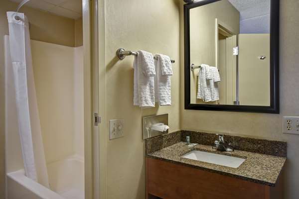  - Best Western Marketplace Inn Rochester - I-390, Exit 14B