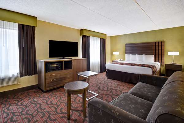 Suite - Best Western Marketplace Inn Rochester - I-390, Exit 14B