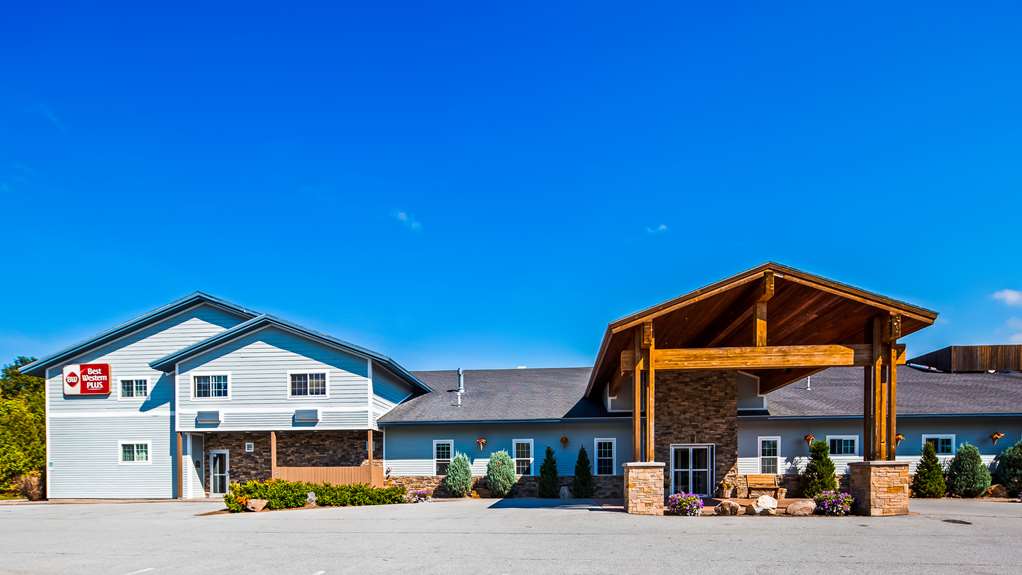 Best Western Plus Ticonderoga Inn & Stes
