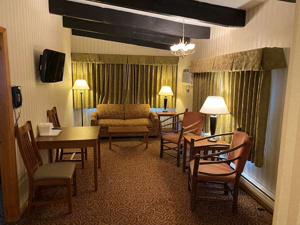 Suite - Best Western Adirondack Inn Lake Placid