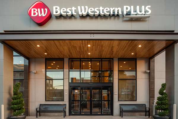 Exterior view - Best Western Plus Plaza Hotel Long Island City Queens