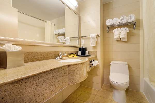  - Best Western Plus Plaza Hotel Long Island City Queens