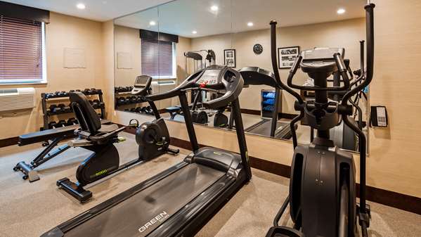 Fitness/ Exercise Room - Best Western Plus Plaza Hotel Long Island City Queens