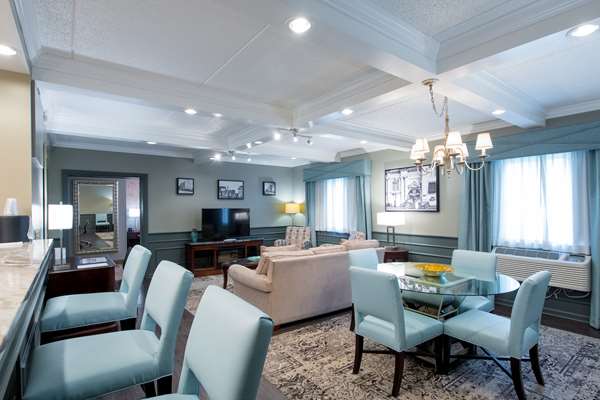 Suite - Best Western Plus Franklin Square Inn Troy