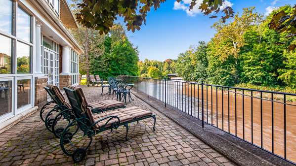  - Best Western Plus The Inn & Suites at The Falls Poughkeepsie