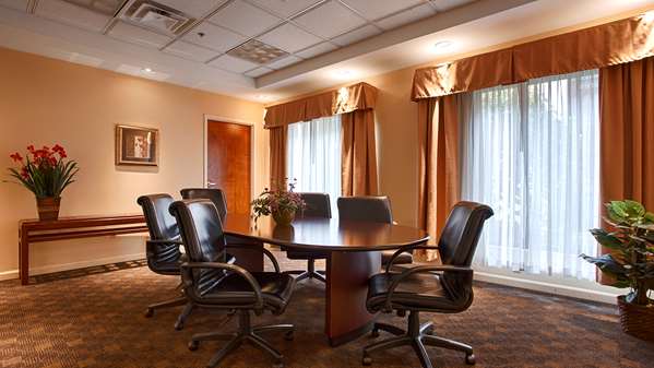  - Best Western Plus Galleria Inn & Suites Cheektowaga - I-190, Exit 1