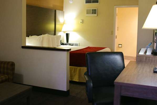  - Best Western Plus Galleria Inn & Suites Cheektowaga - I-190, Exit 1