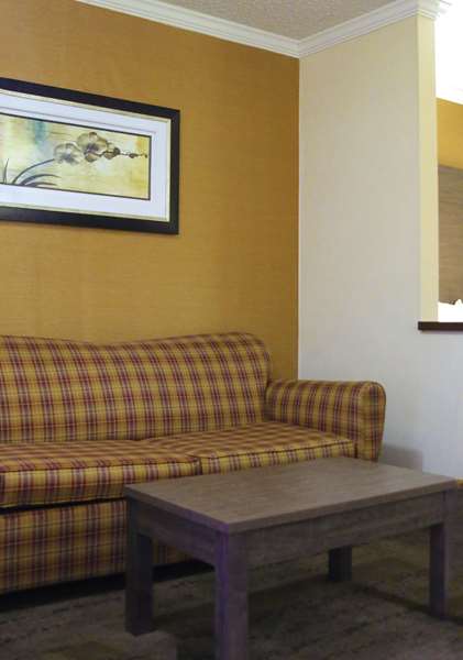  - Best Western Plus Galleria Inn & Suites Cheektowaga - I-190, Exit 1