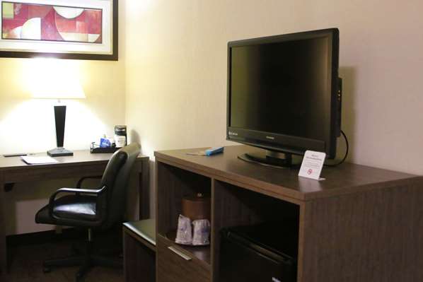  - Best Western Plus Galleria Inn & Suites Cheektowaga - I-190, Exit 1
