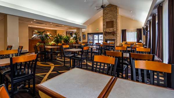 Amenities - Best Western Plus Galleria Inn & Suites Cheektowaga - I-190, Exit 1