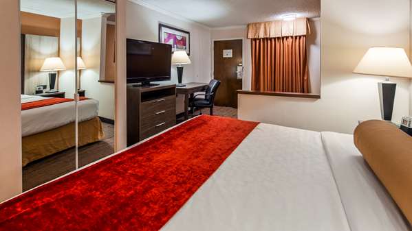  - Best Western Plus Galleria Inn & Suites Cheektowaga - I-190, Exit 1