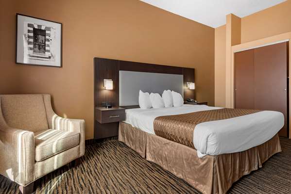  - Best Western The Inn at the Fairgrounds Syracuse - I-690, Exit 6 & 7