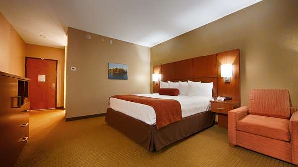  - Best Western Plus Finger Lakes Inn & Suites Cortland