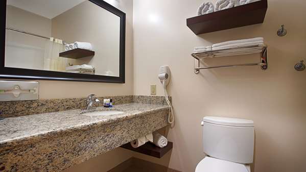  - Best Western Plus Finger Lakes Inn & Suites Cortland