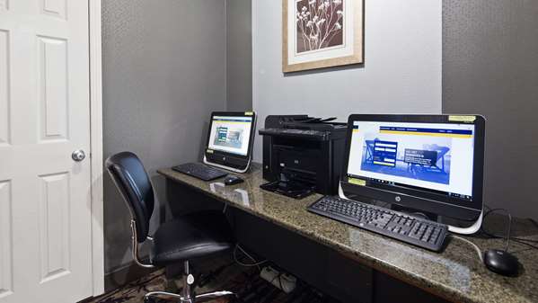 Conference Area - Best Western Rochester Inn - I-390, Exit 18