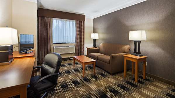 Suite - Best Western Rochester Inn - I-390, Exit 18
