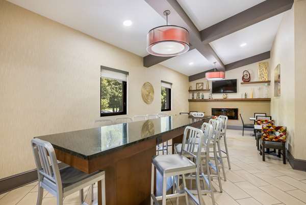 Amenities - Best Western Asheville Tunnel Road Hotel - I-240, Exit 7