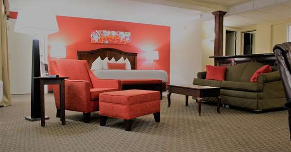  - Best Western Plus Burlington Inn - I-40 & I-85, Exit 141