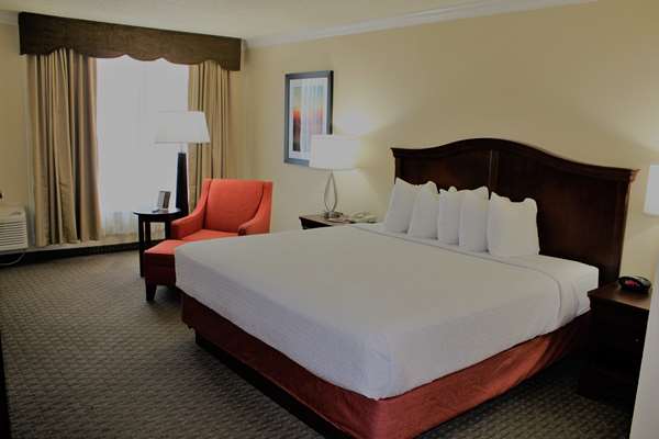  - Best Western Plus Burlington Inn - I-40 & I-85, Exit 141
